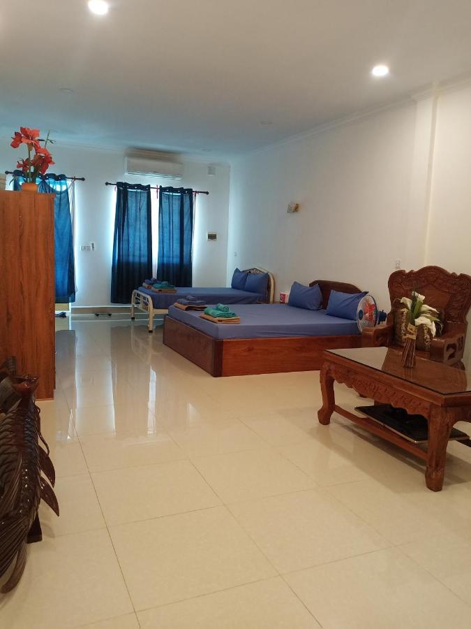 Le Barang Steakhouse & Guesthouse سيهانوكفيل المظهر الخارجي الصورة