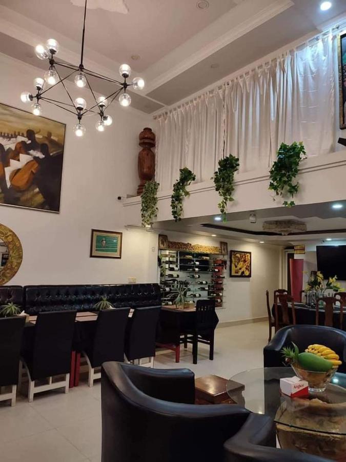 Le Barang Steakhouse & Guesthouse سيهانوكفيل المظهر الخارجي الصورة