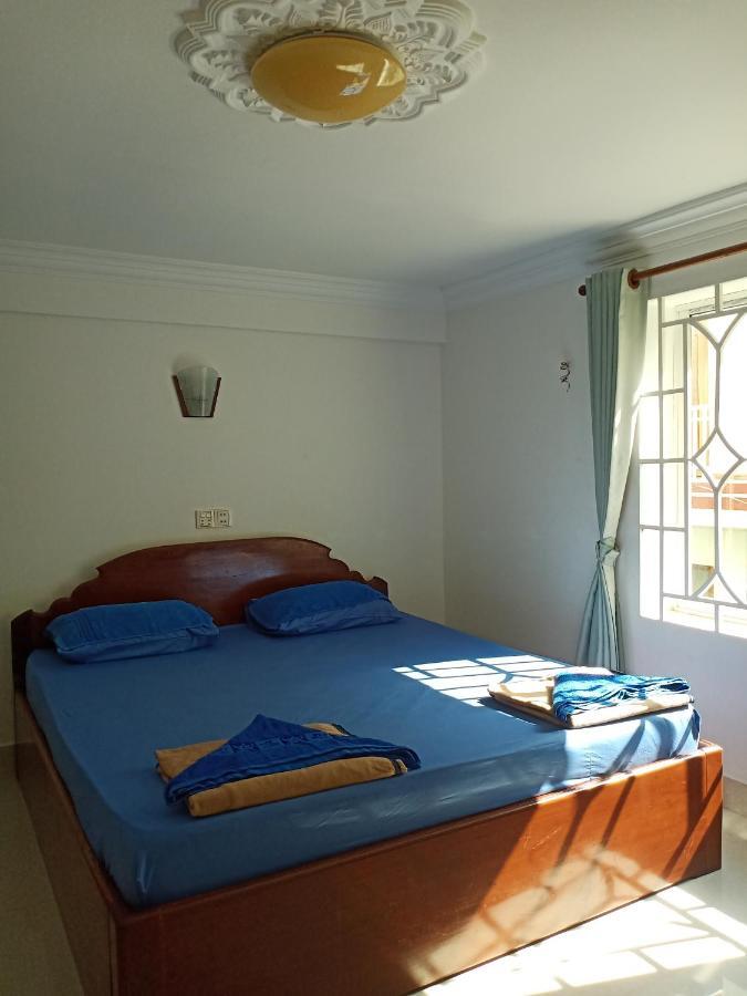 Le Barang Steakhouse & Guesthouse سيهانوكفيل المظهر الخارجي الصورة